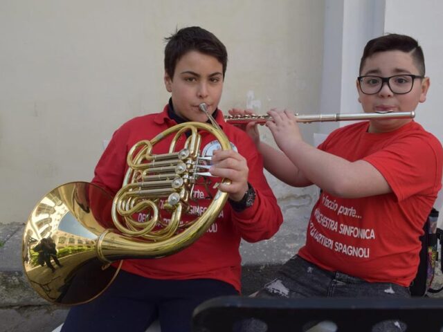 L’Orchestra che suona i Quartieri Spagnoli