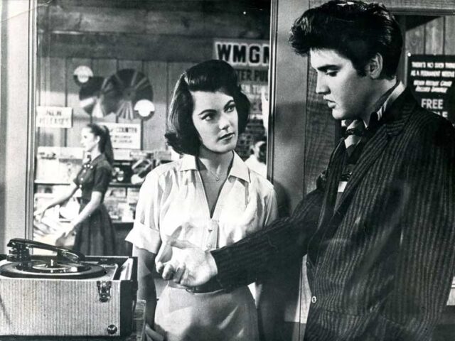 Elvis Presley ritrova il sole di Napoli
